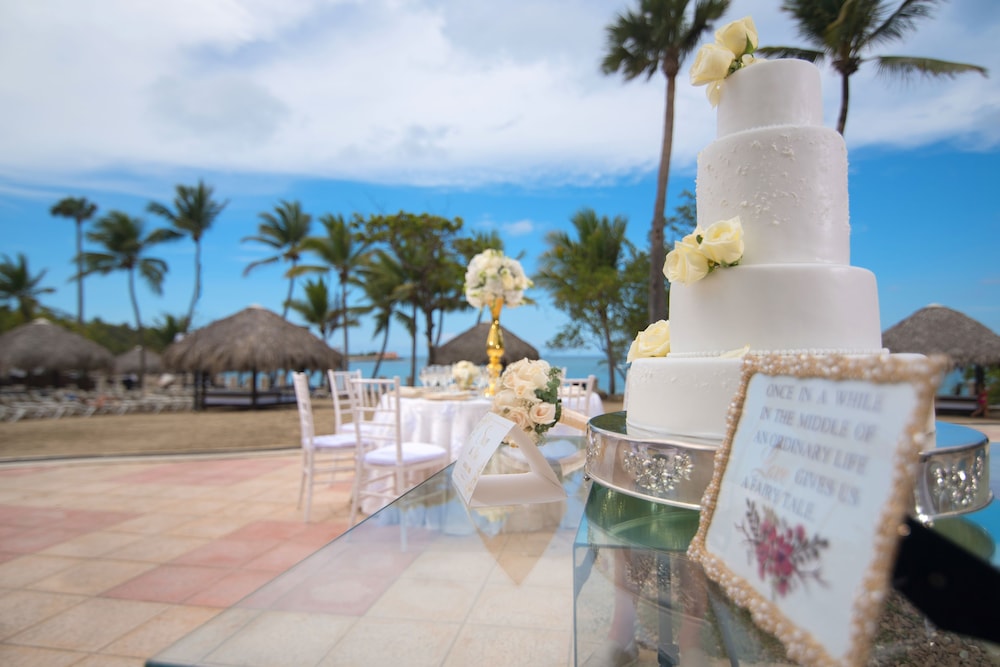 Wedding Cake at event